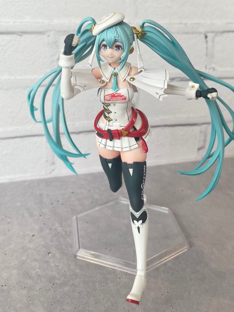 【全塗装・完成品】 レーシングミク 2023Ver. 【PLAMATEA 】