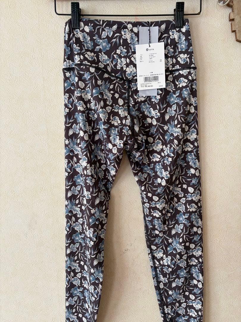 suria × YOGGINGS フラワー柄 レギンス Sサイズ