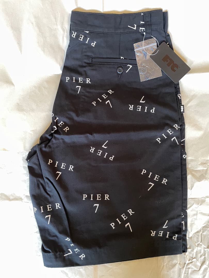 FTC SF Pier7 ショーツ L 新品未使用 黒
