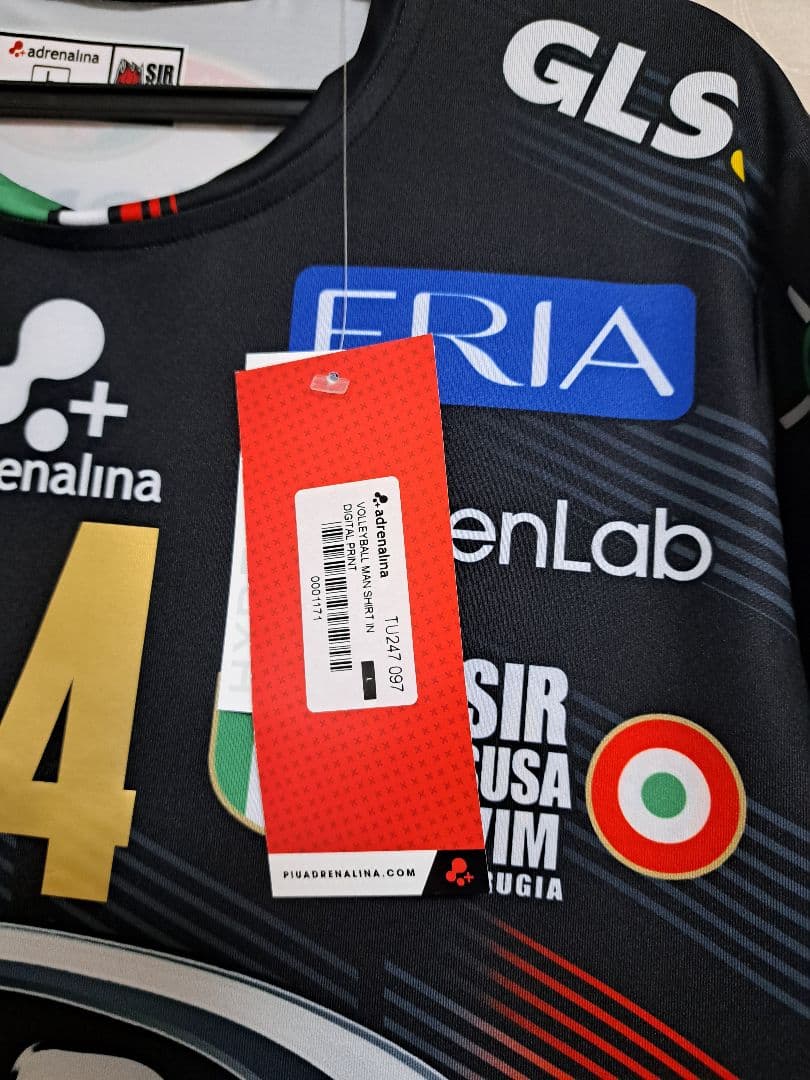 石川祐希　ユニフォーム