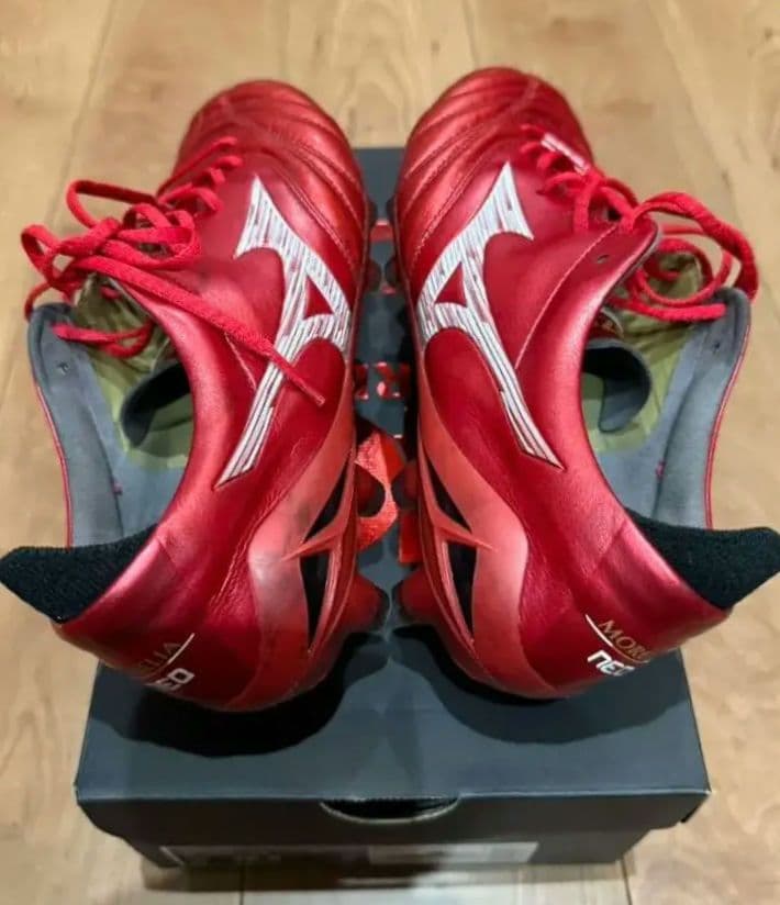 ミズノ モレリアネオ4 40周年 ルビーレッド 25cm