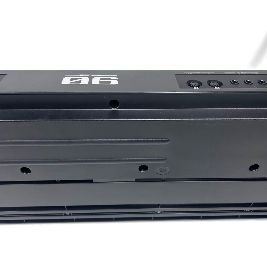 【訳アリ】Roland ローランド FA-06 シンセサイザー 61鍵盤