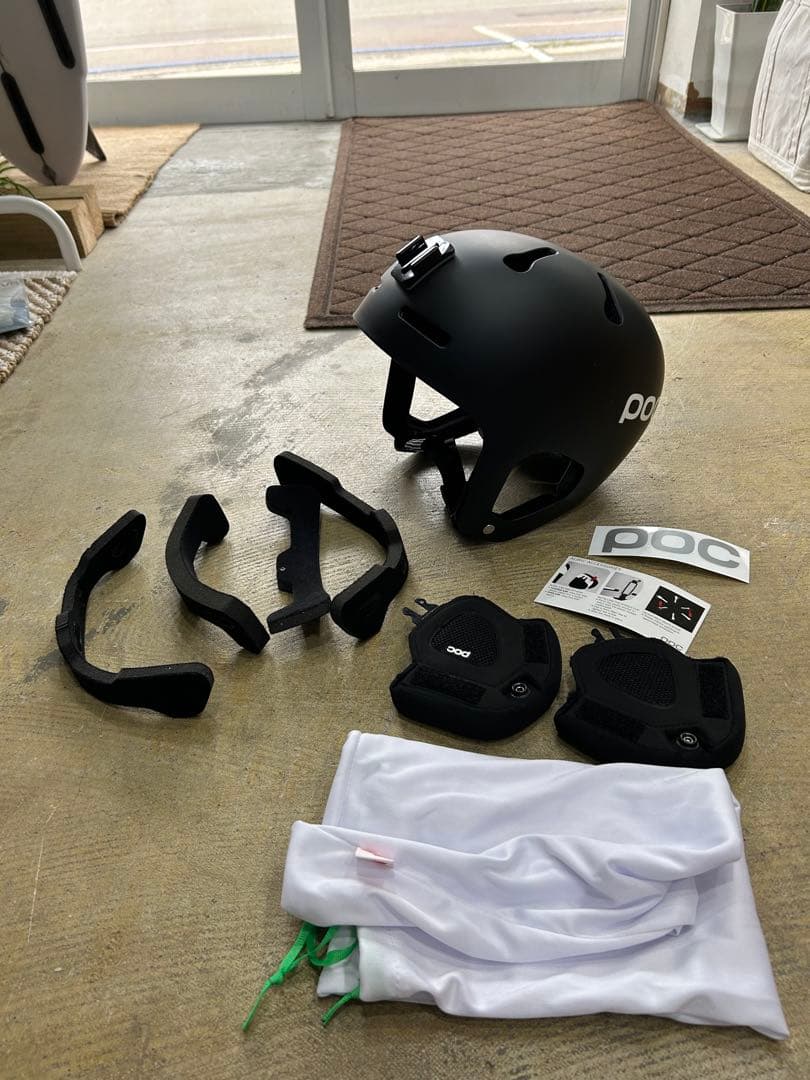 POC AURICスノーボード•スキーヘルメット マットブラックM-Lサイズ