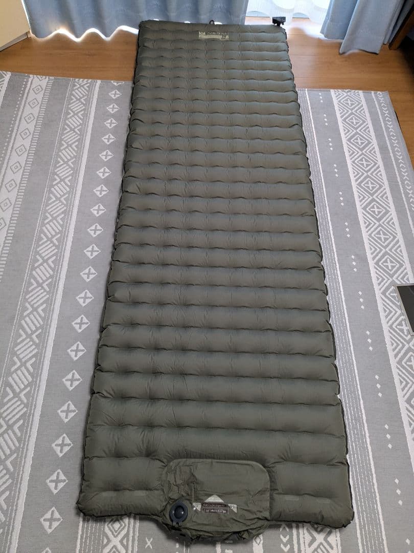 【ほぼ未使用】NEMO　インフレーターマット　VECTOR CAMP 25L