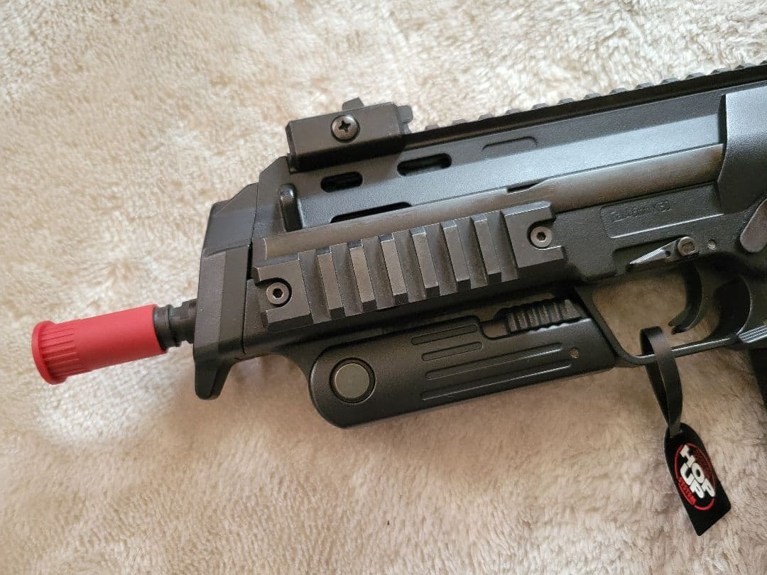 [美品] 東京マルイ MP7A1 予備マガジン付き 動作も快調です♪