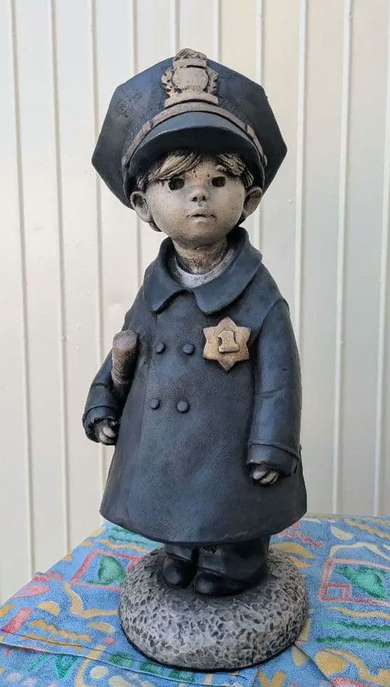 HENRI スタジオ　ポリスマン