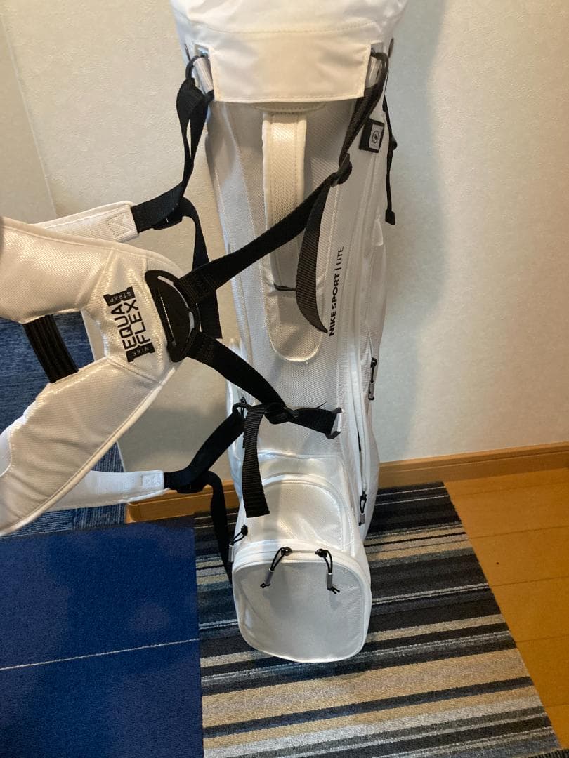 【廃盤品】ナイキ キャディバッグ ゴルフバッグ ホワイト スタンド 軽量モデル