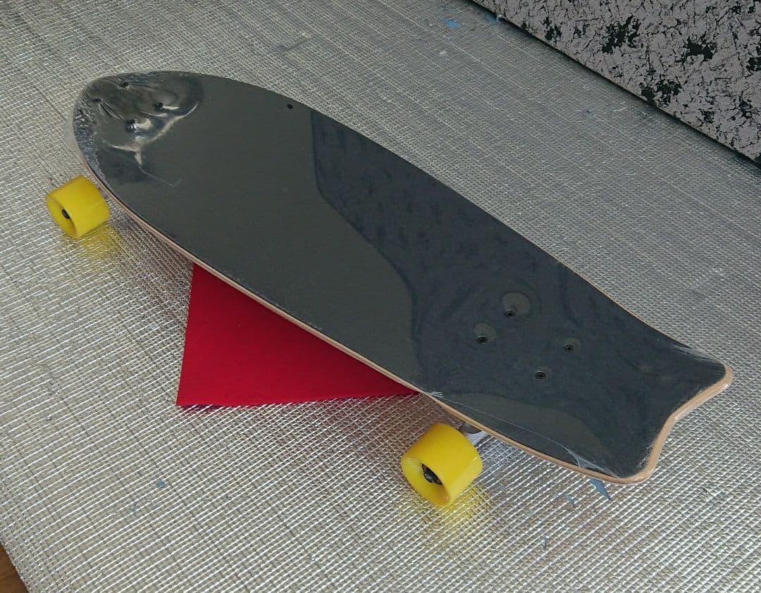 大放出　イエロー　31.5＜税送料2770円込み＞カスタム　前後カービングＴ搭載