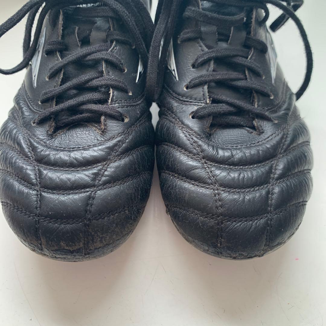 大人気⭐︎モレリアネオ4 23.0センチ