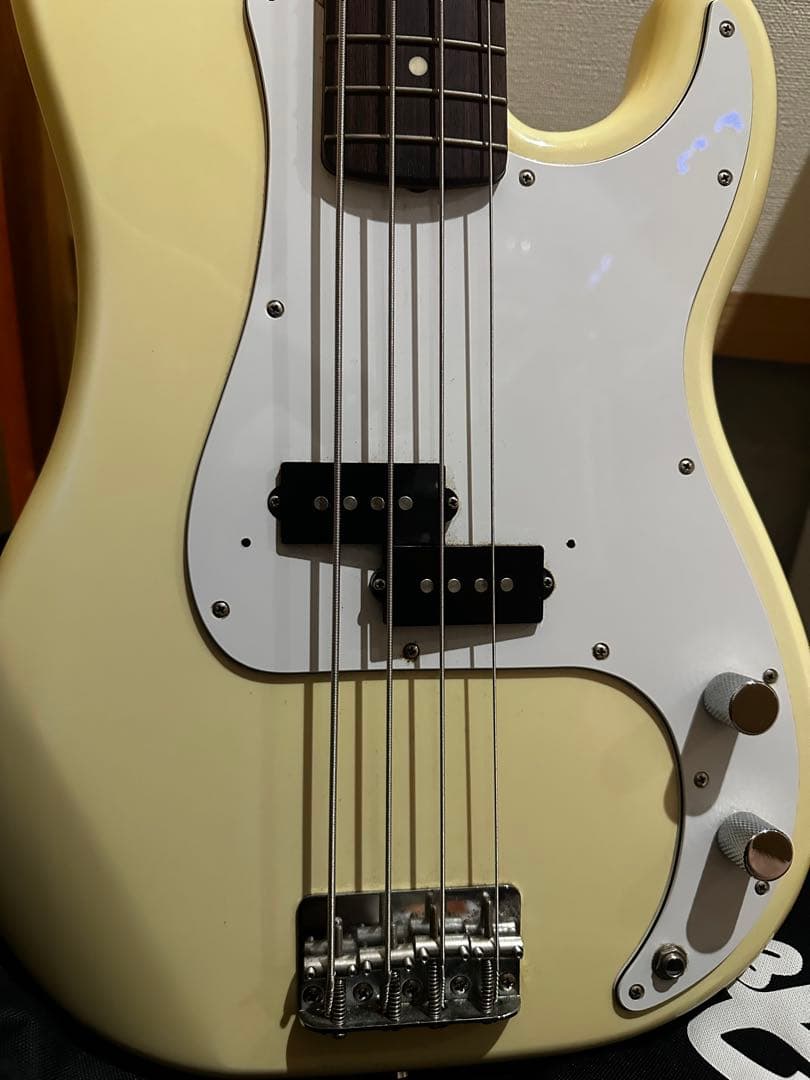 Fender precision bass フェンダープレシジョンベース+付属品