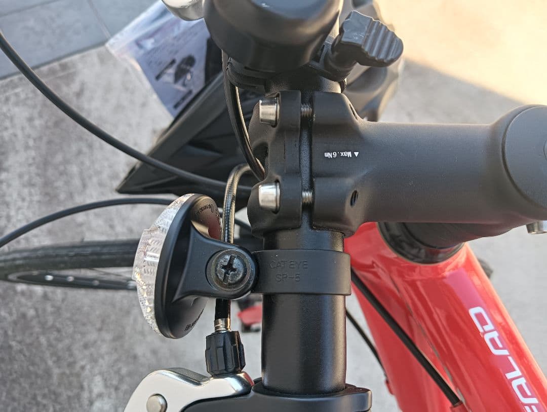 NESTO ネスト FALAD 新品ヘルメット付き ロードバイク