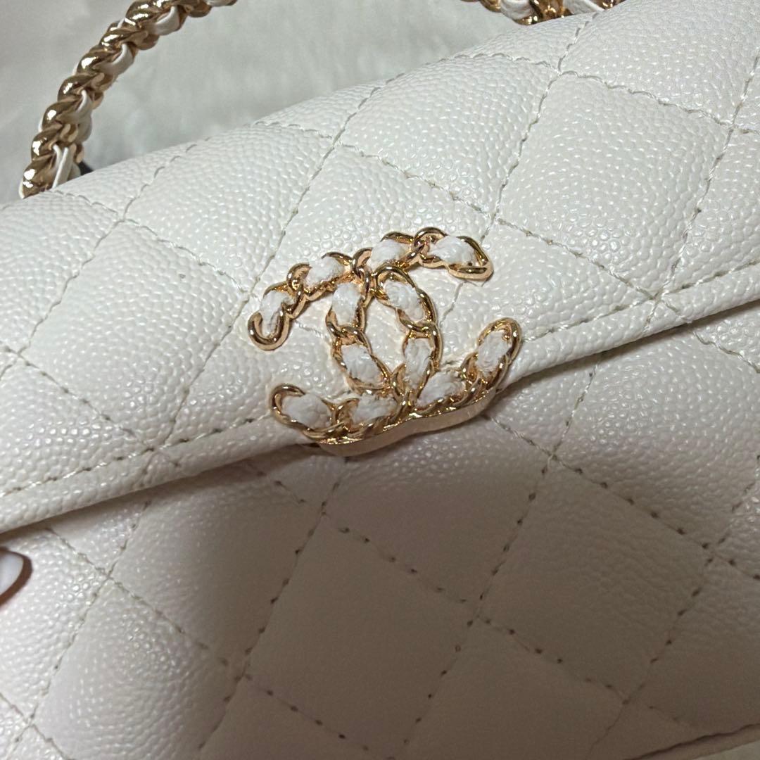 ☃*️様 CHANEL MAKE UPノベルティキルティングホワイトショルダー