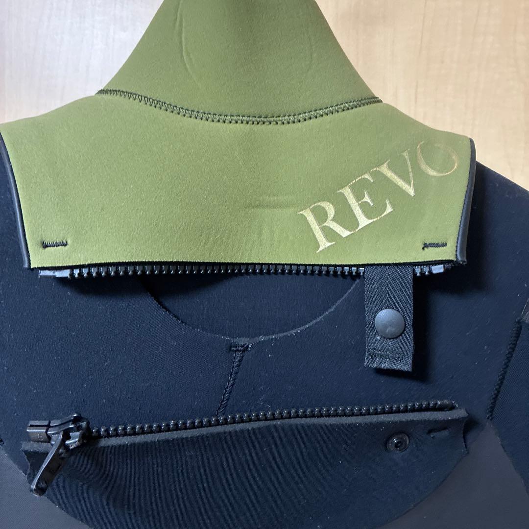 REVO セミドライスーツ ブラック/オリーブ　5/3