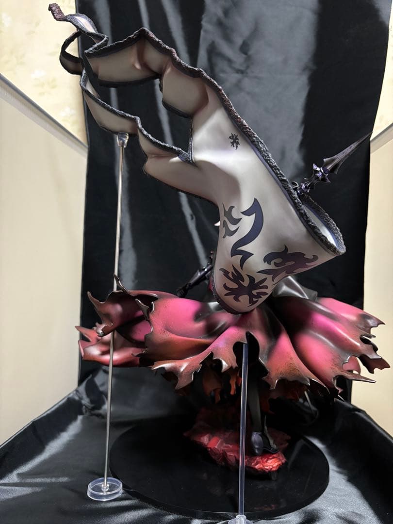 ALTER アヴェンジャー　ジャンヌ・ダルク(オルタ) 1/7スケールフィギュア