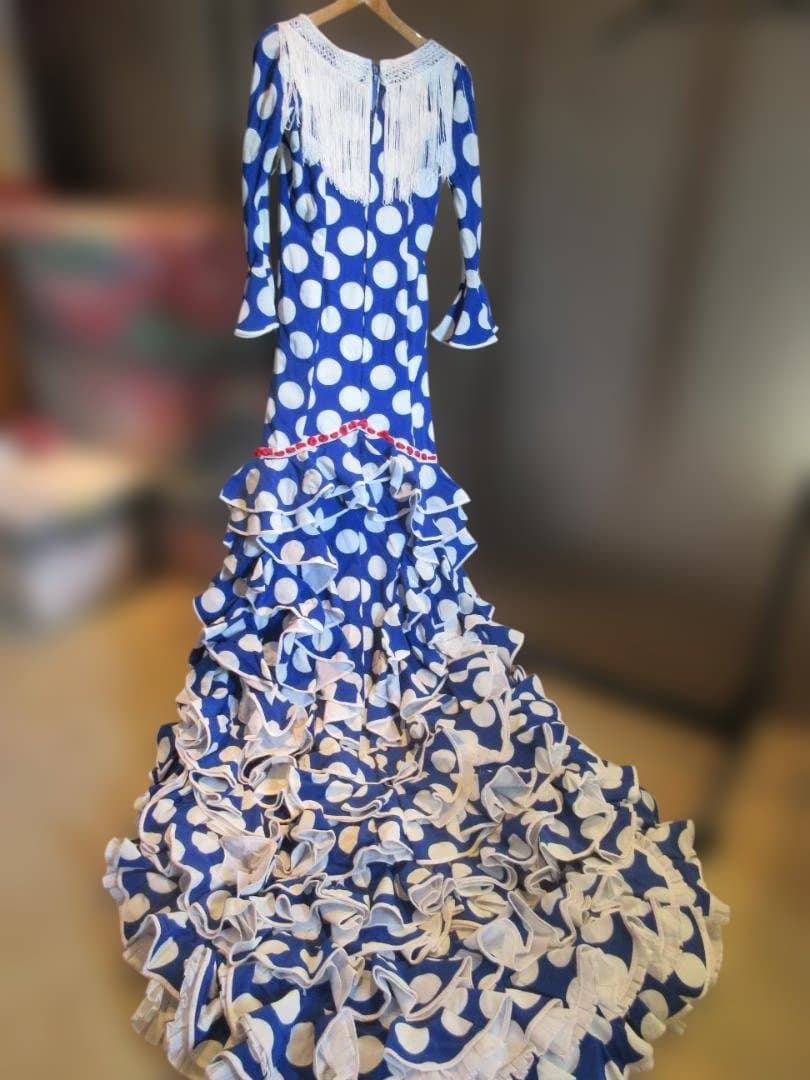 フラメンコドレス 青地に白の水玉模様　バタデコーラ