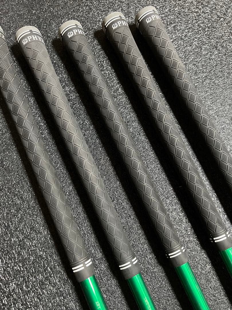 使用回数数回 PHYZ メンズクラブセット 8本 パター付き フレックスR　美品