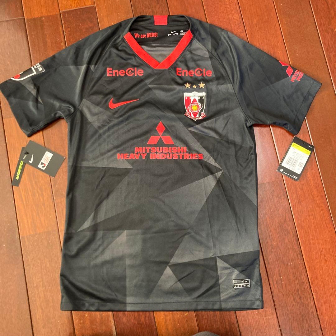 2020浦和レッズ 3rdユニフォーム 山中選手 6番