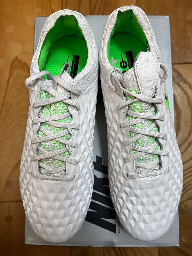 新品　廃盤品　ナイキ　ティエンポ　レジェンド 8エリート FG 25.5cm