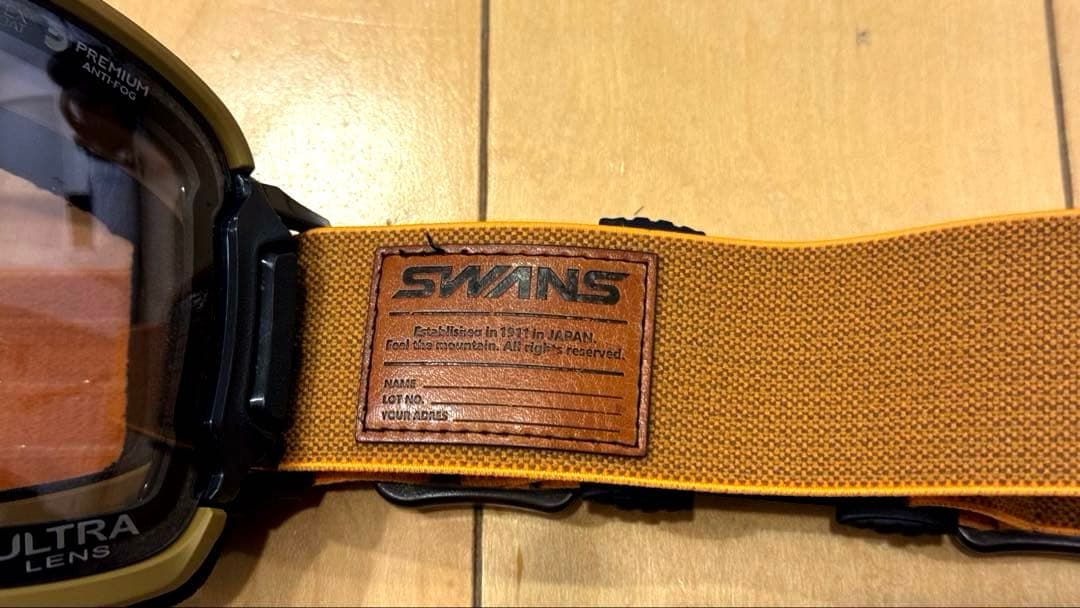 SWANS RIDGE LINE/Dice BANK ウルトラ調光　マスタード