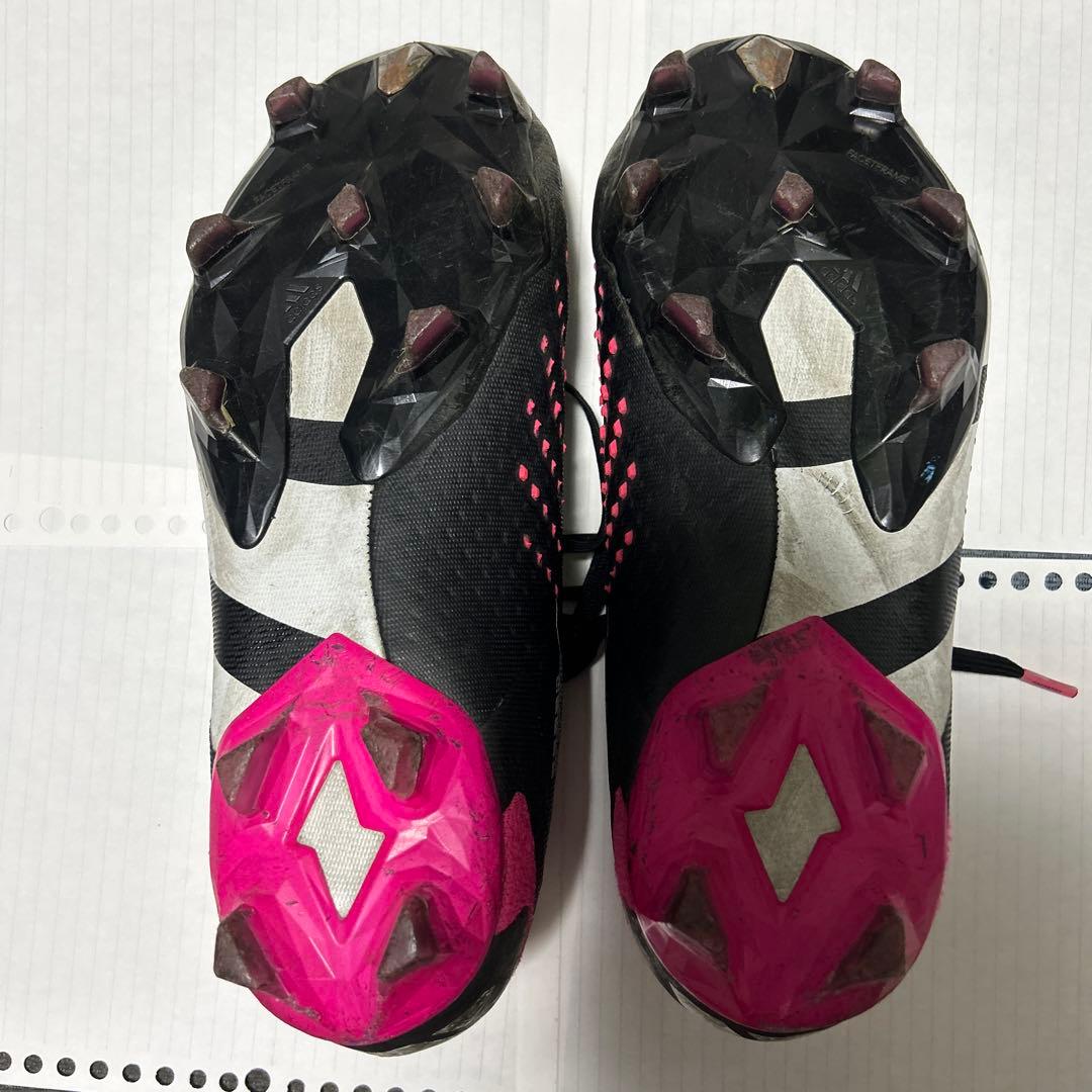 アディダス プレデター サッカーシューズ