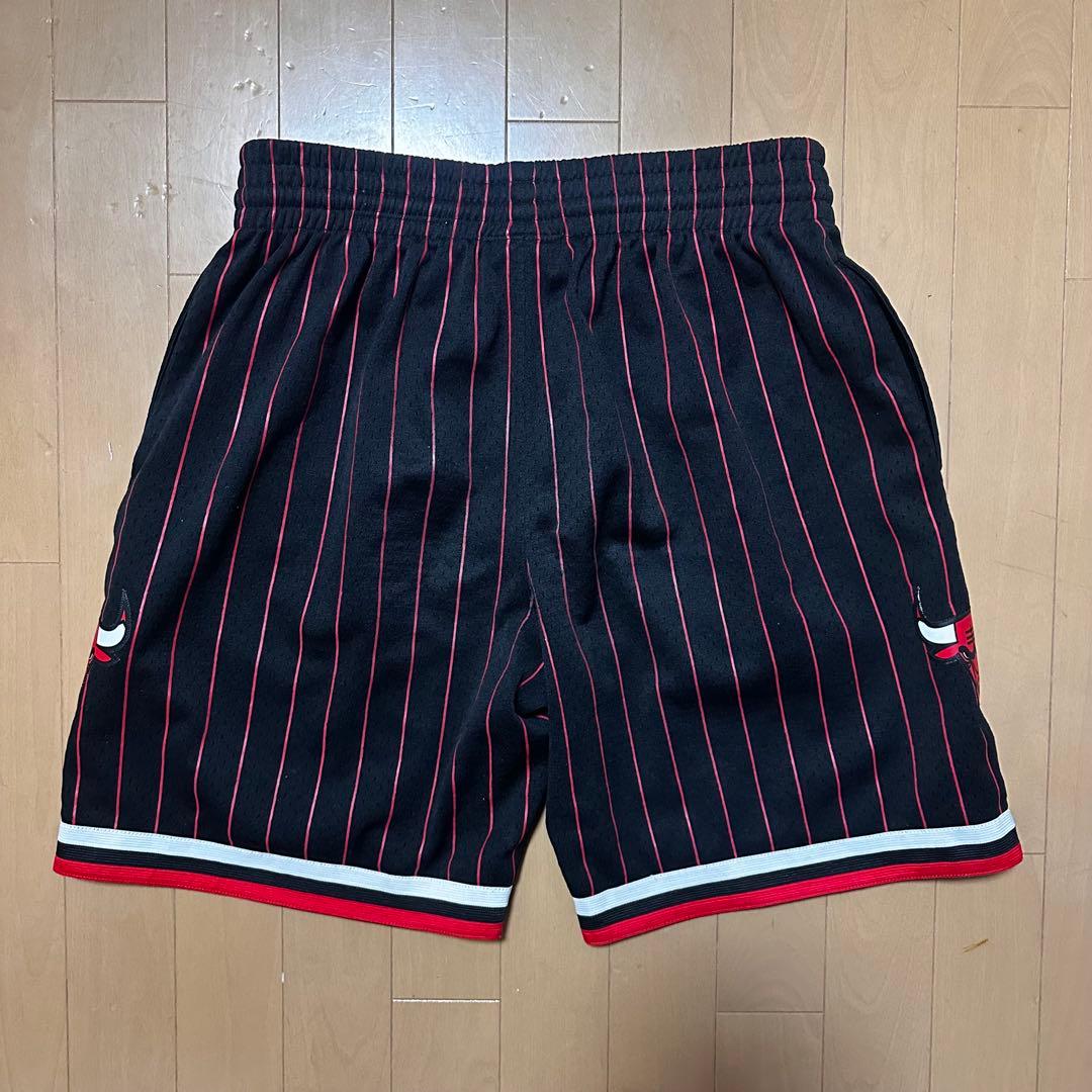 Mitchell & Ness Chicago Bullsパンツ