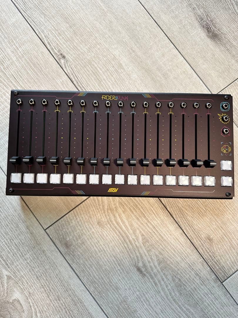 ATOV faderpunk モジュラーシンセ　ユーロラック　シーケンサー