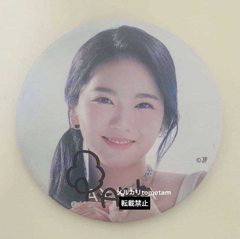 NiziU アヤカ step and a step 直筆サイン缶バッジセット