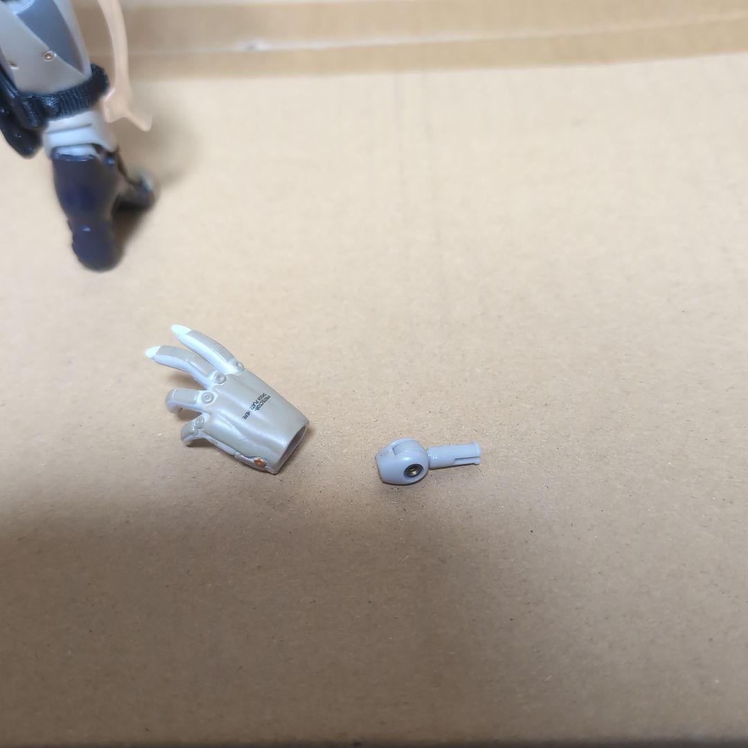 ス*】様 破損有り メディコムトイ メタルギアソリッド4 雷電