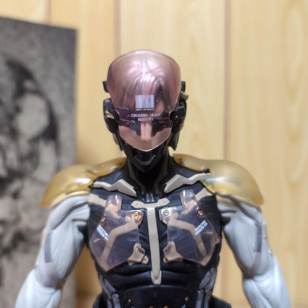 ス*】様 破損有り メディコムトイ メタルギアソリッド4 雷電