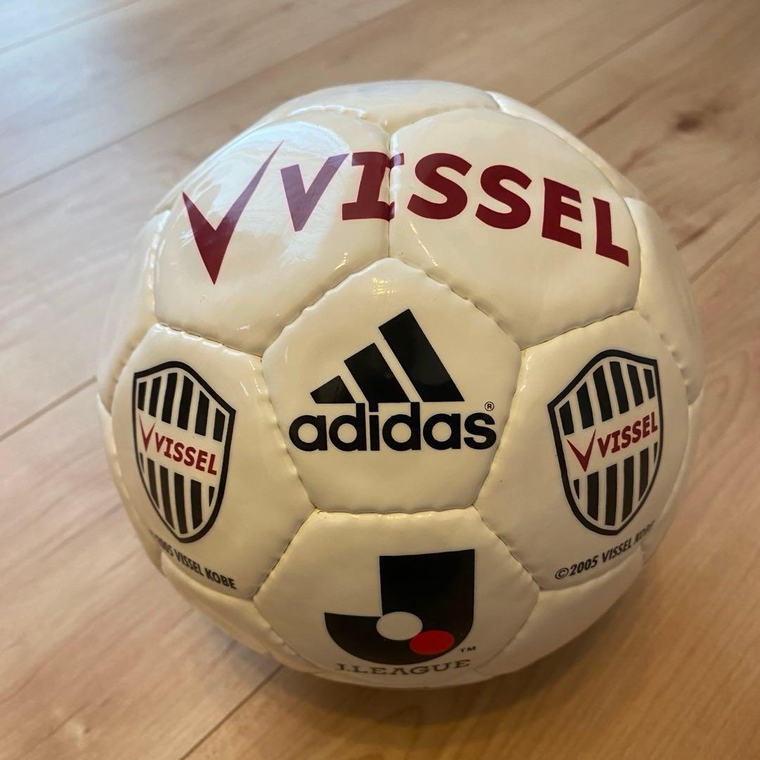 【お宝品】元ドイツ代表 ポドルスキ選手 サインミニボール（15cm）