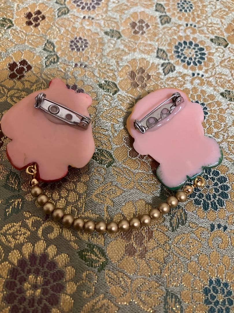 weekends ウィークエンズ　ブローチ　オリーブ少女　クリスマス