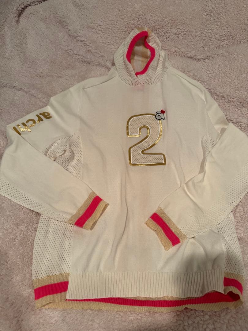 アルチビオ　メッシュ　タートルネック ゴルフ　白　ピンク