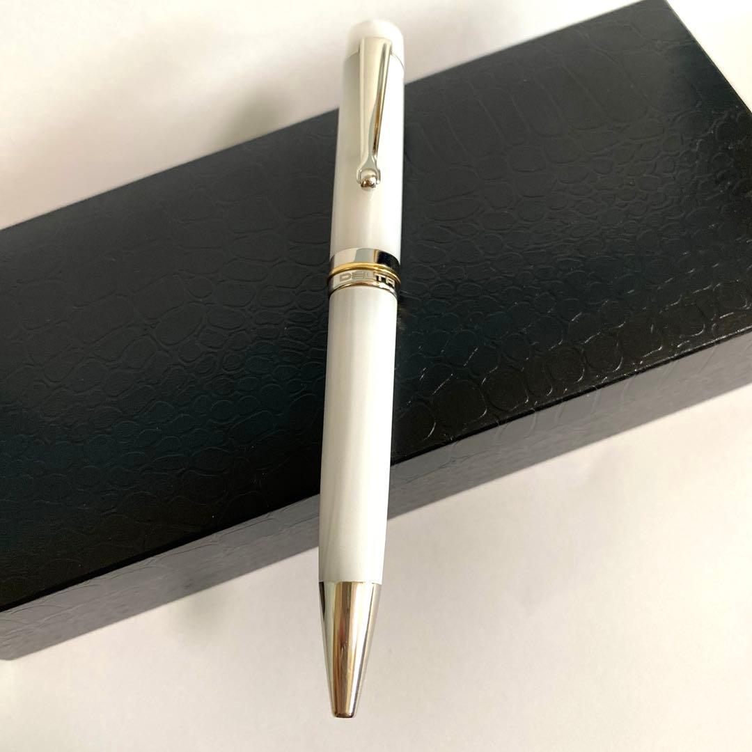 デルタボールペン