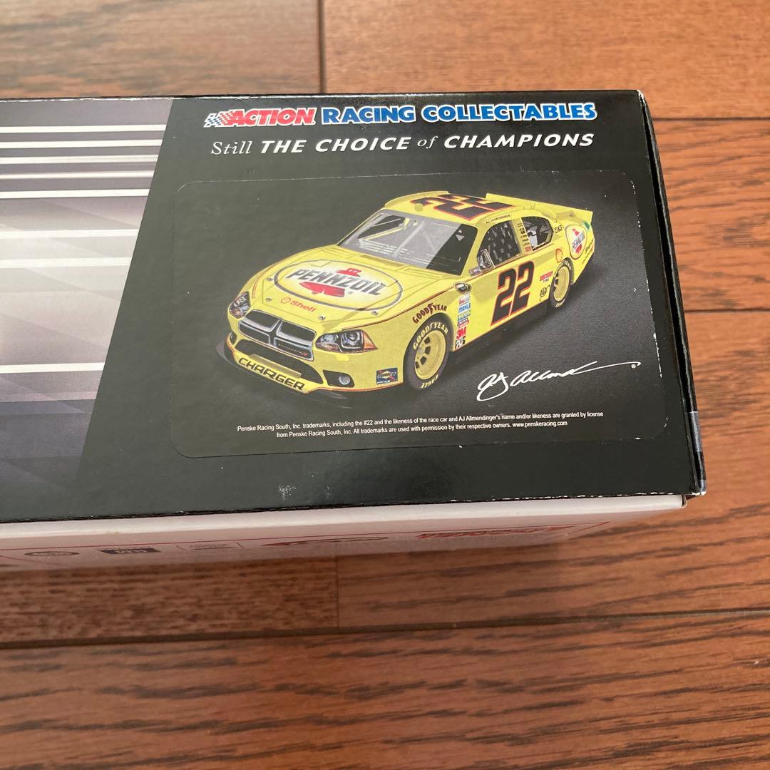 ペンスキー　レーシング　LIONEL 1/24スケール　NASCAR ナスカー