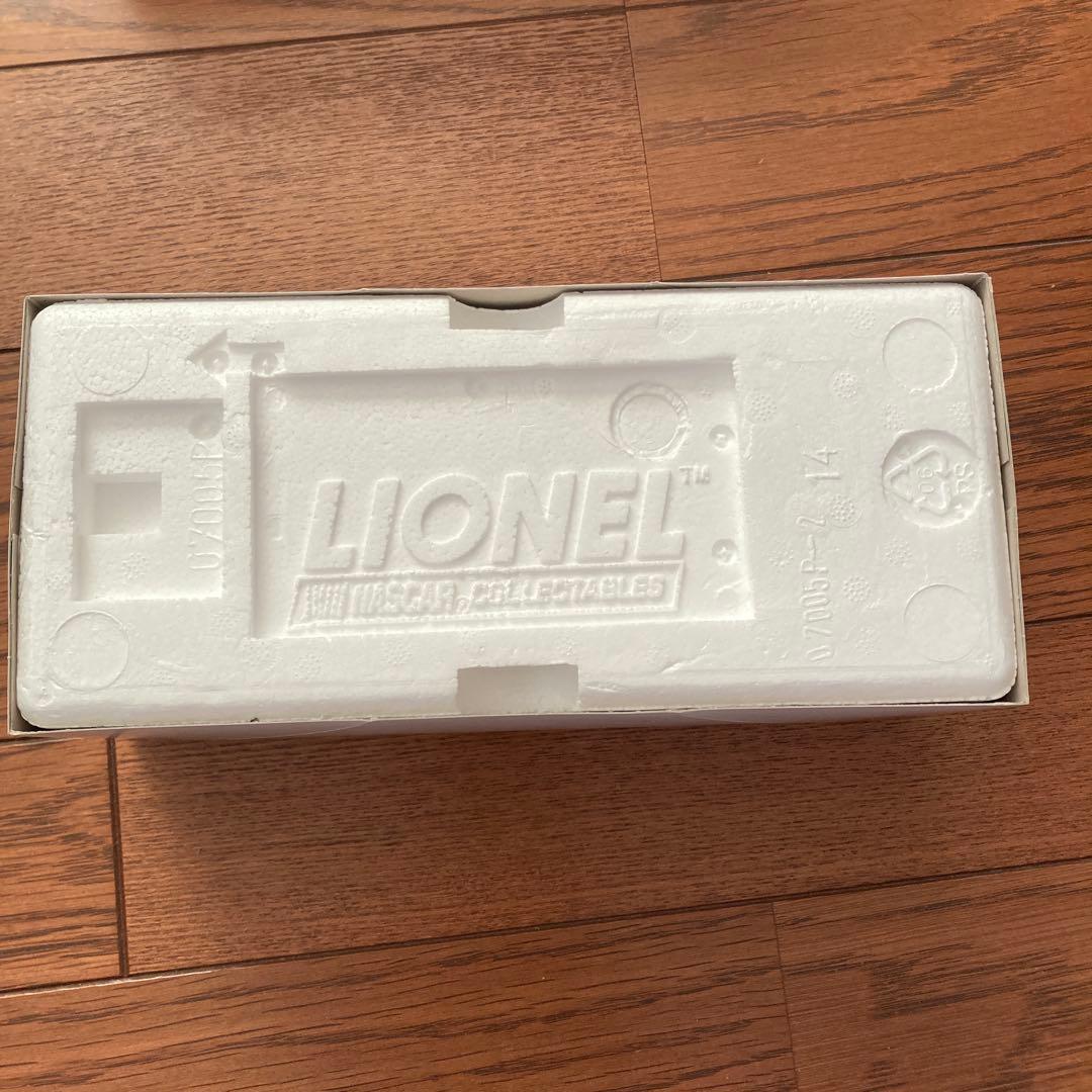 ペンスキー　レーシング　LIONEL 1/24スケール　NASCAR ナスカー