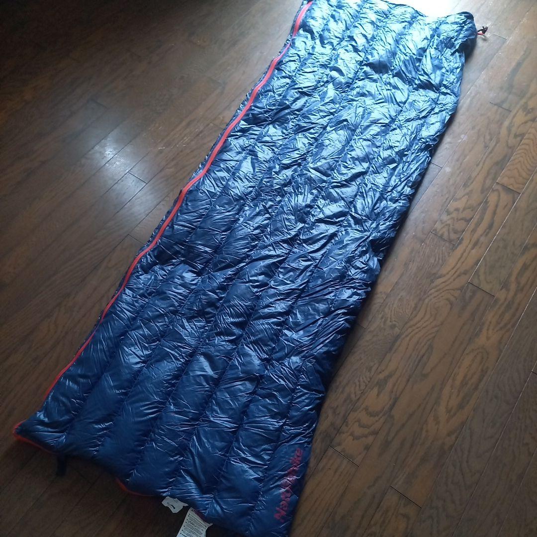 WALK ABOUT　ホワイトグースダウン　寝袋　ウルトラコンパクト