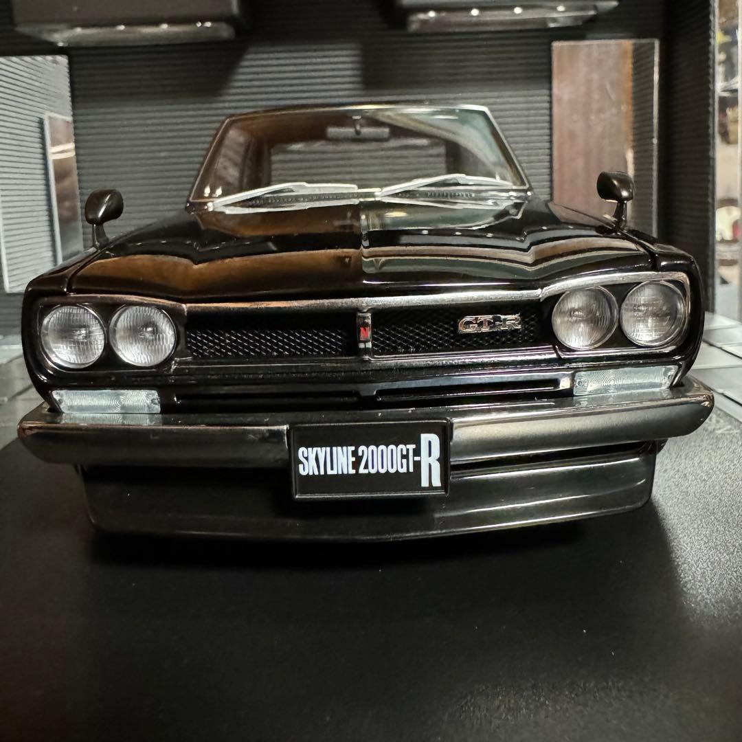 絶版未展示品 オートアート1/18GT-R(KPGC10)チューンドバージョン
