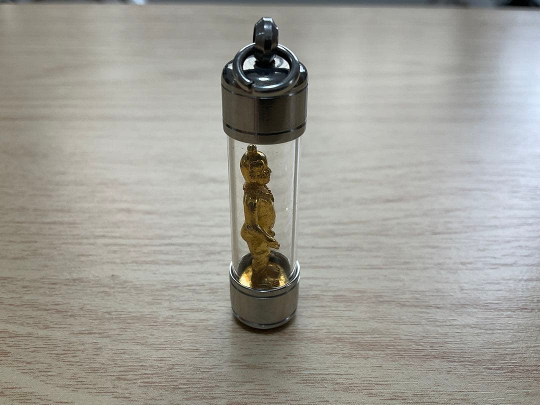 【強運】タイのお守り、クマントーン THAI KUMANTHONG