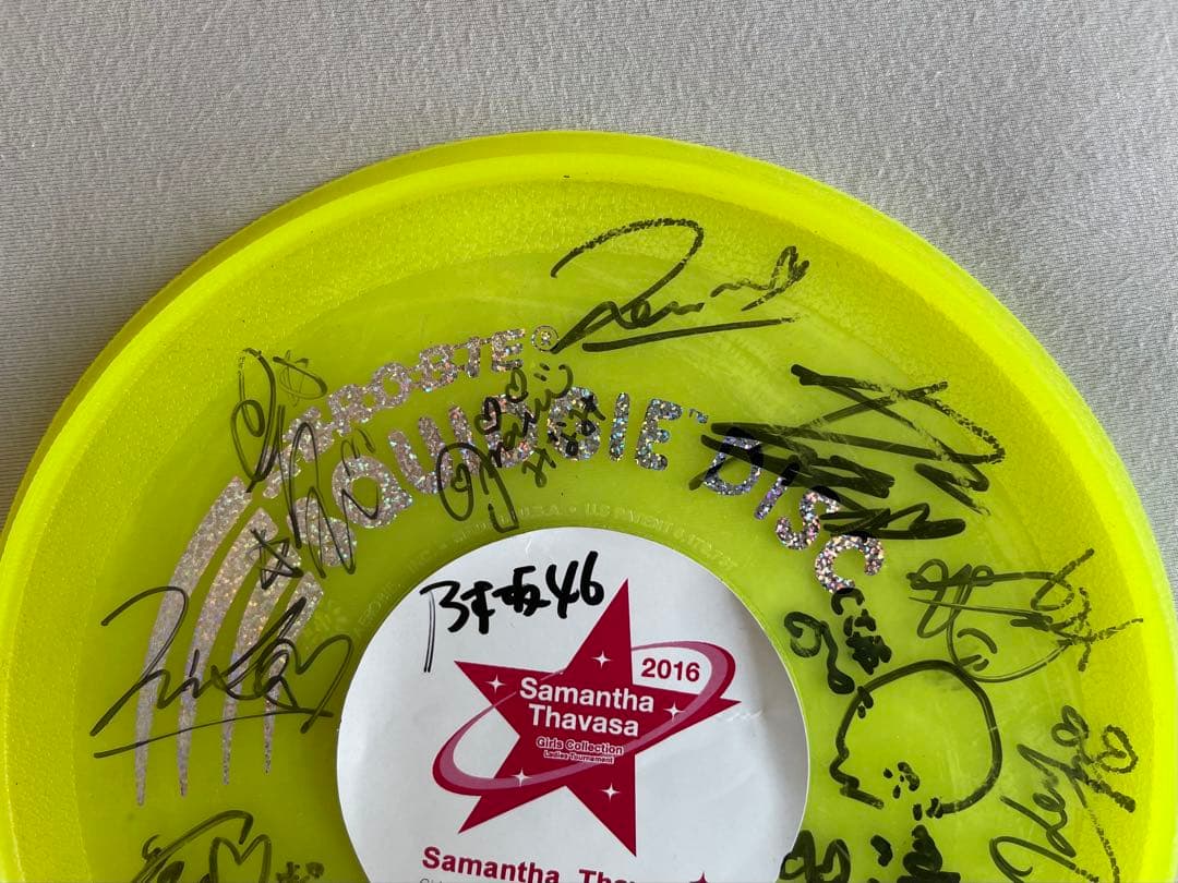 白石麻衣、西野七瀬、橋本奈々未、生田絵梨花、秋元真夏　直筆サイン入り　乃木坂46