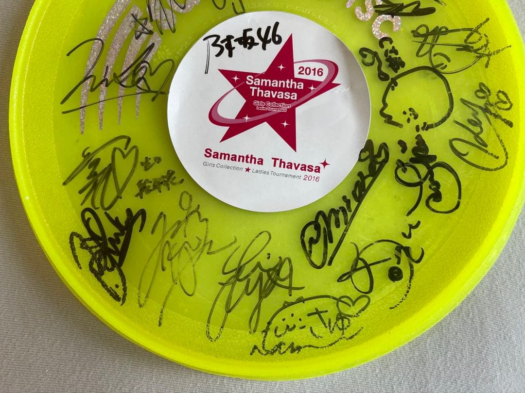 白石麻衣、西野七瀬、橋本奈々未、生田絵梨花、秋元真夏　直筆サイン入り　乃木坂46