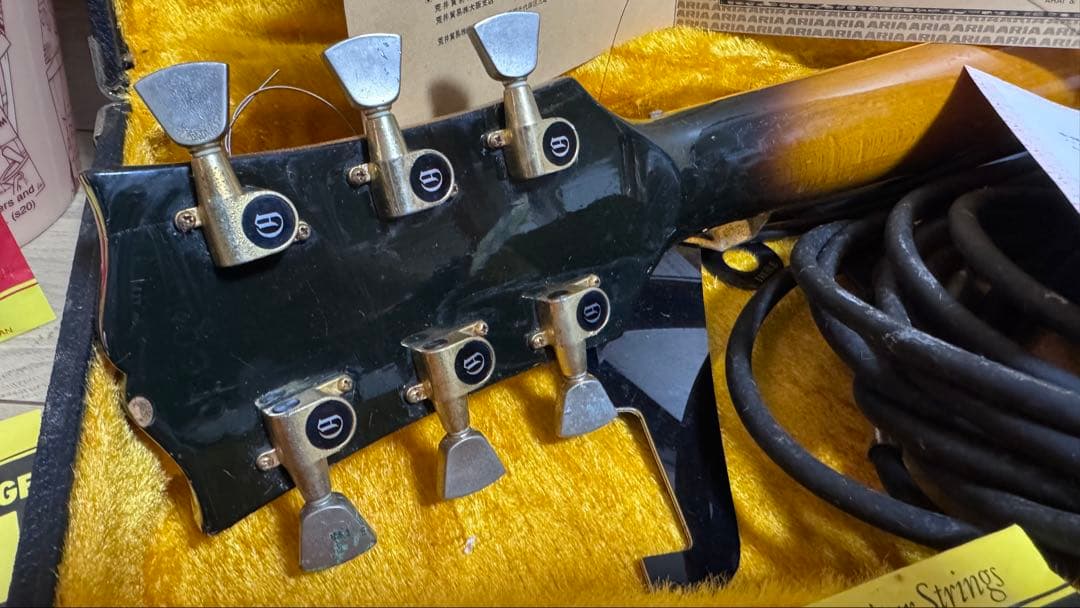 ギター Kevin Hochbaum