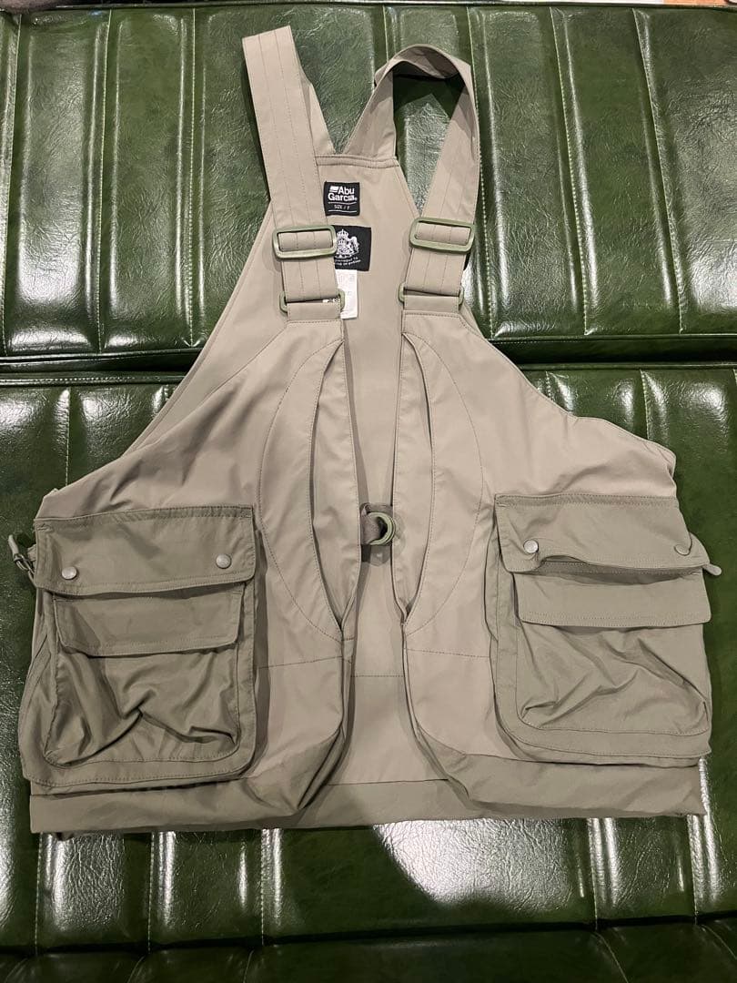 アブガルシア　フィッシングベスト ブラック カーキ　2点　廃盤モデル