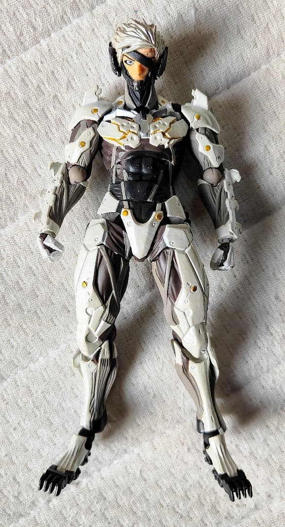 [開封済み中古]リボルテックヤマグチ No.140EX 雷電 ホワイトアーマー