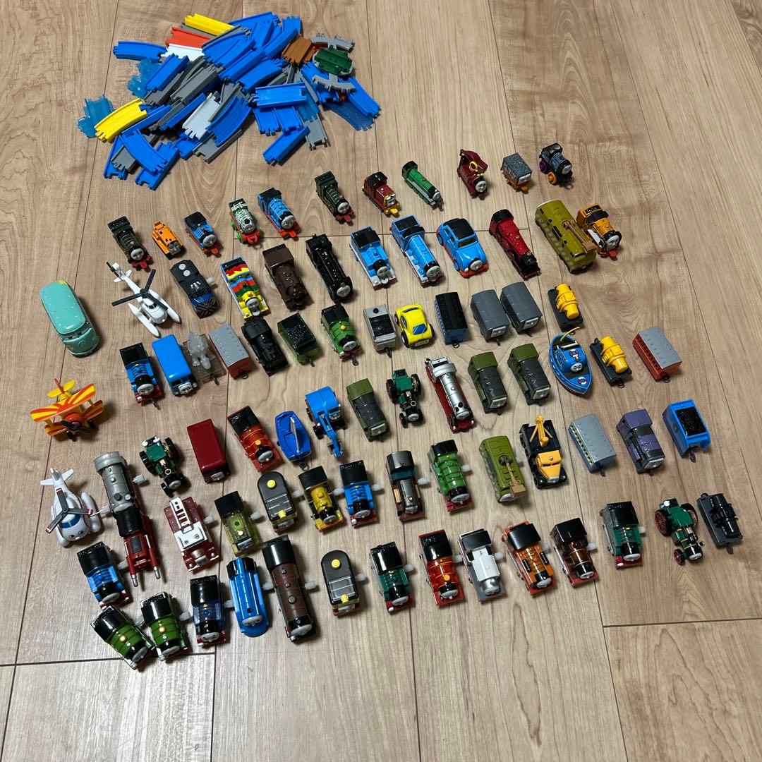 トーマス カプセルプラレール 約80個セット おまけレール付き