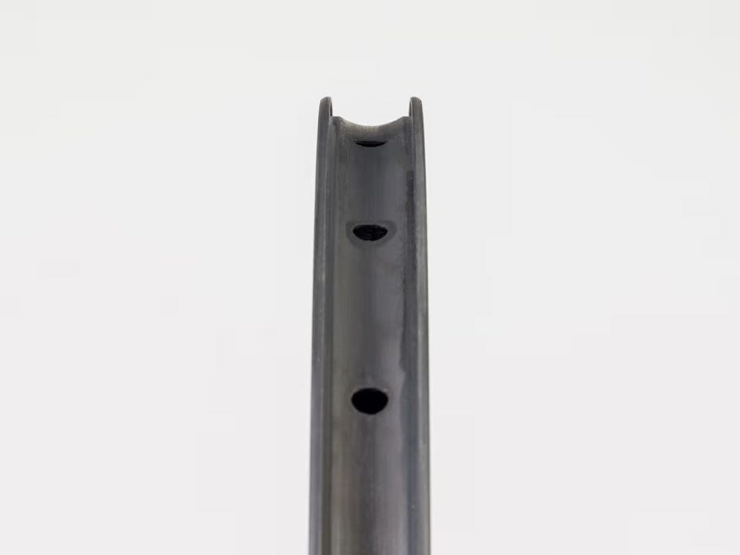 AEOLUS PRO 3V ホイールセット チューブレス対応