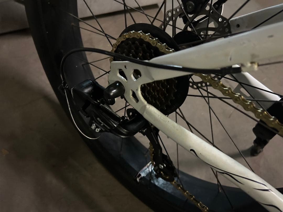 兵庫県神戸市より！BENGSHI ホワイト ファットバイク極太タイヤ　整備済み。