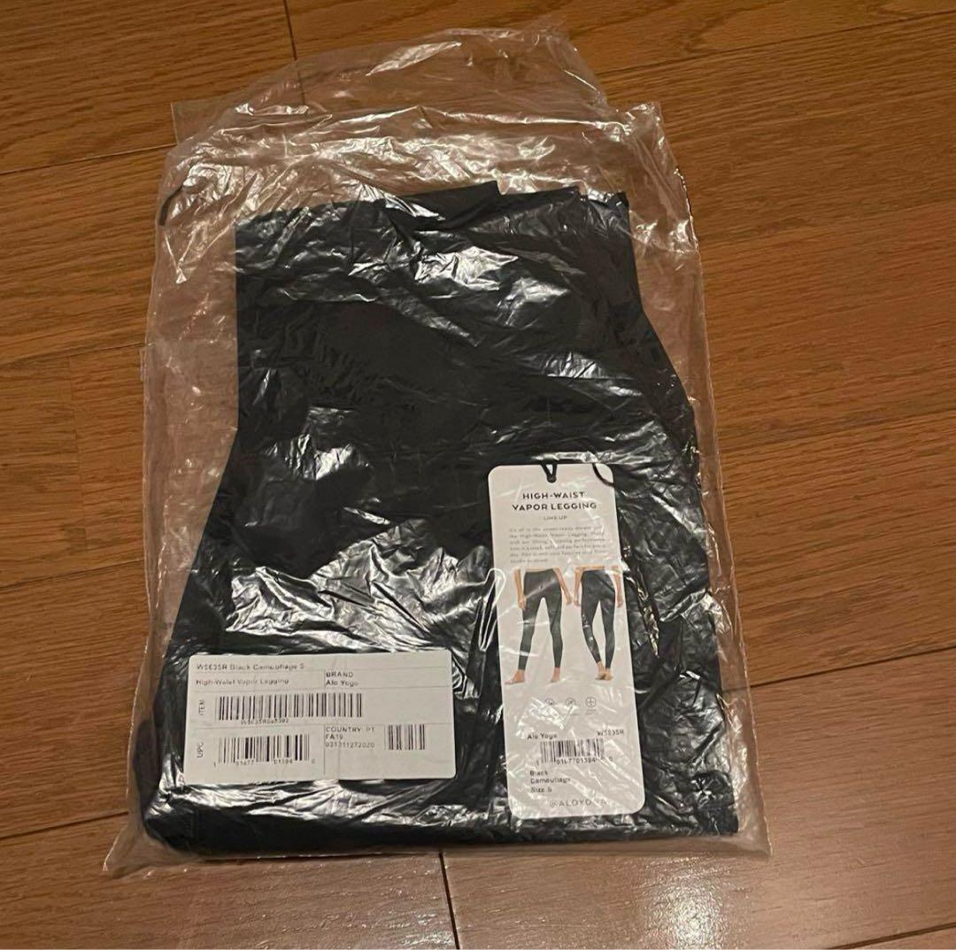 新品未使用！現行品　alo yoga アローヨガ　迷彩　カモフラージュ　ブラック