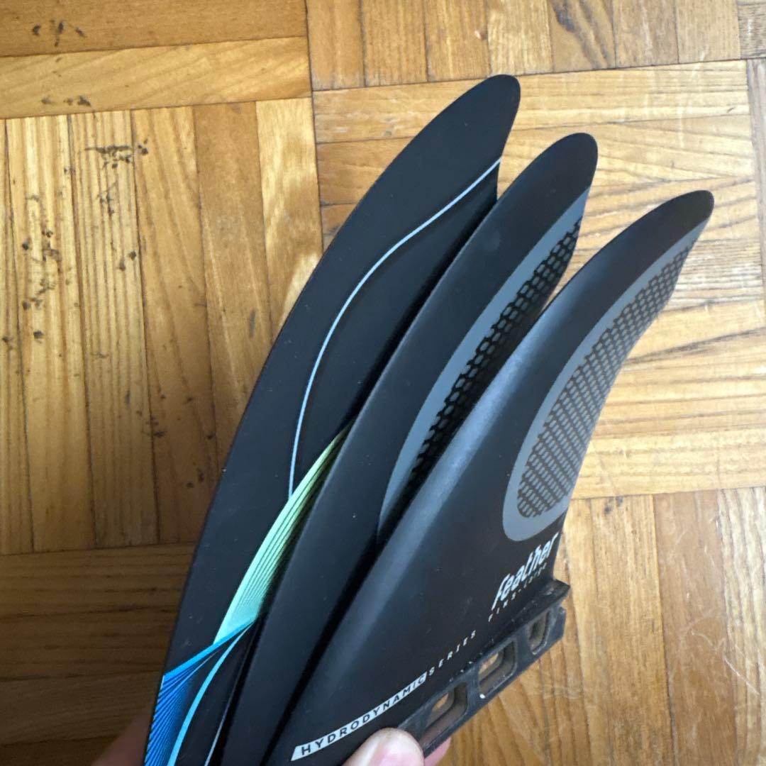 フューチャーフィン　サーフィン　ハイドロダイナミック Lサイズ　フェザーフィン