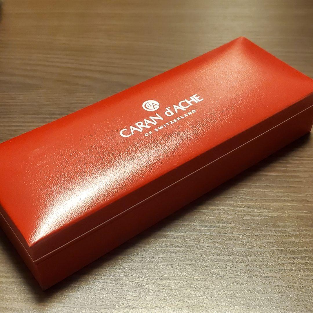 S*i様 CARAN D'ACHE カランダッシュ ボールペン シルバー エクリ