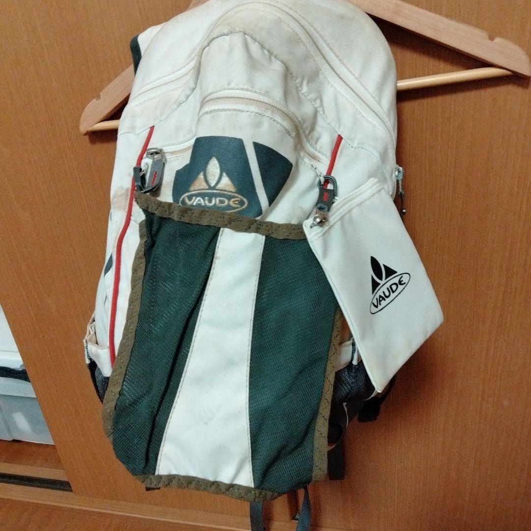 VAUDE ( ファウデ ) ROOMY 12+3 白　デイバッグ